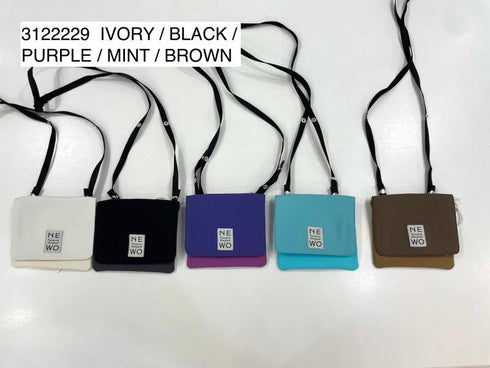 小さく見えて、しっかり入る。休日のワクワクを詰め込んで。Moving pocket【NEWO】3122229