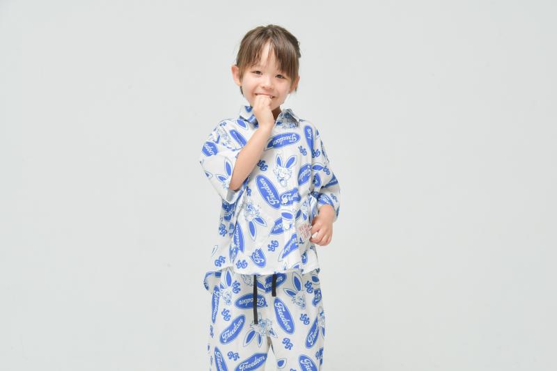 さらっと軽やか♪子供服90~150【OFFICIALTEAM】エアリーメッシュプリンテッドシャツ1126311