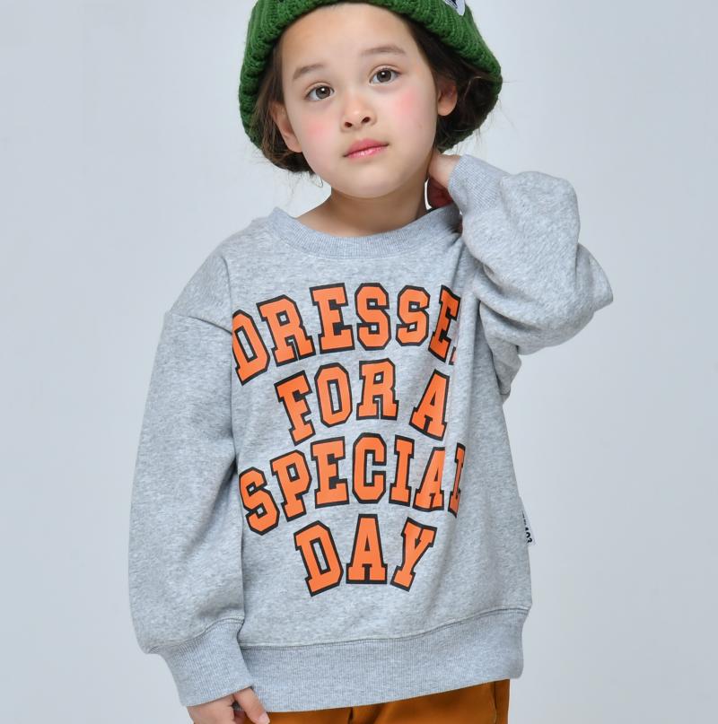 90～150【OFFICIALTEAM】シャギー裏毛 SPECIAL DAY ロゴトレーナー1226310
